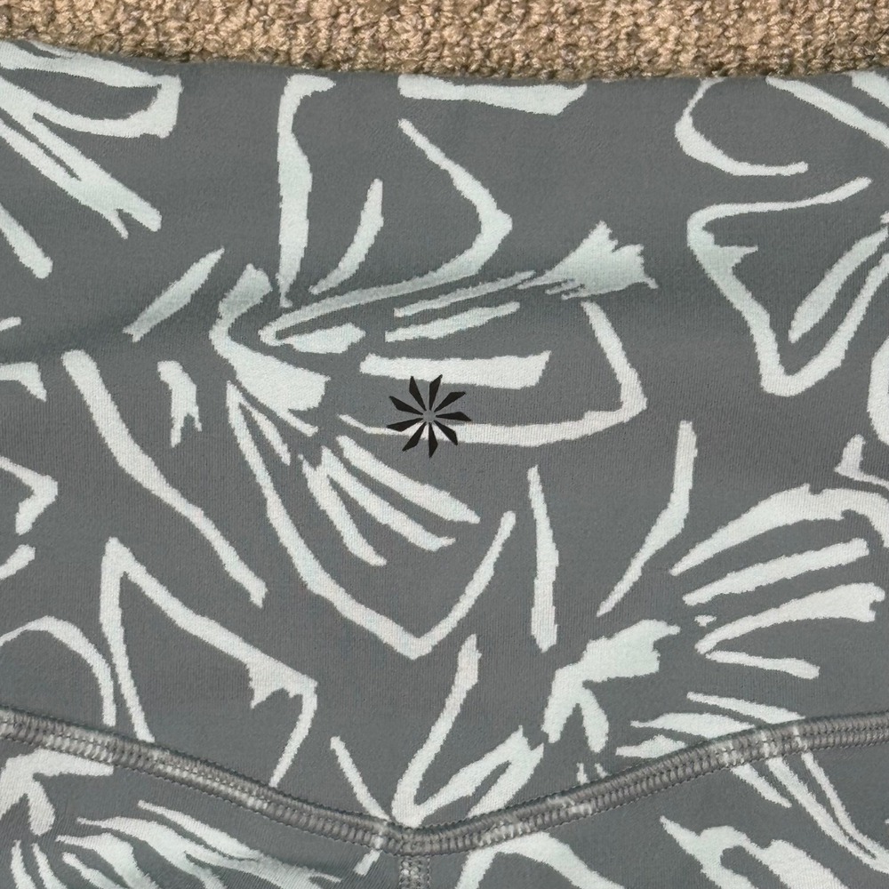 Athleta Elation Textured 7/8 Tight Leggings Floral Print High‎ Rise Womens M - Picture 4 of 9